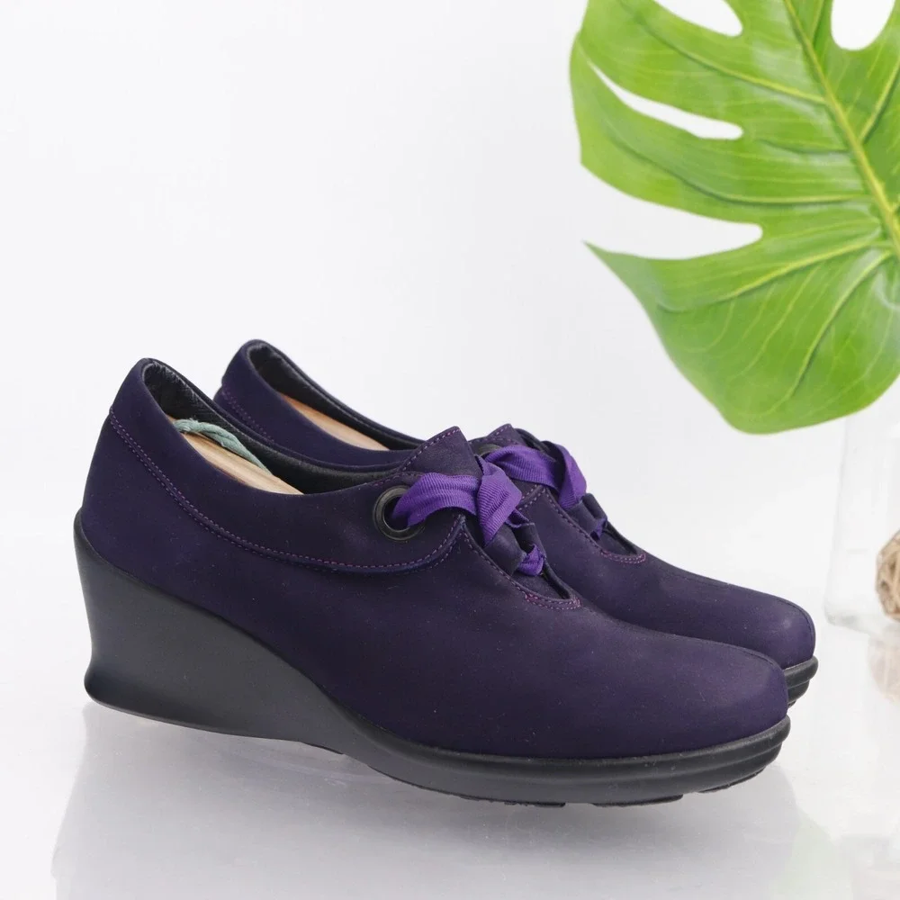 Wolky Womens Faith Oxford Pump Size 39 8 Purple Leather Wedge Lace Up Shoe Boho